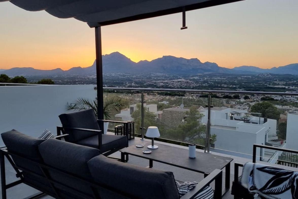 Magnificent View And Pool Villa El Albir Luaran gambar